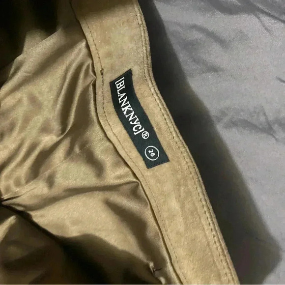 ANTHROPOLOGIE Blank NYC SUEDE LEATHER chino style shorts sz 26 - Picture 7 of 12